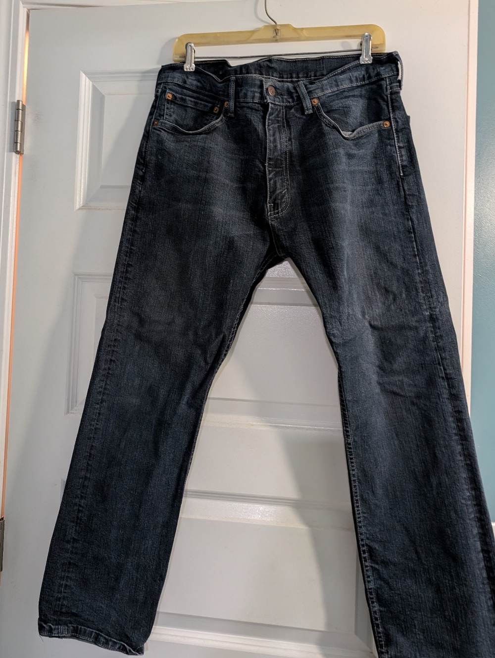 Levi's Men's Dark Wash Straight Jeans - Blue Indigo